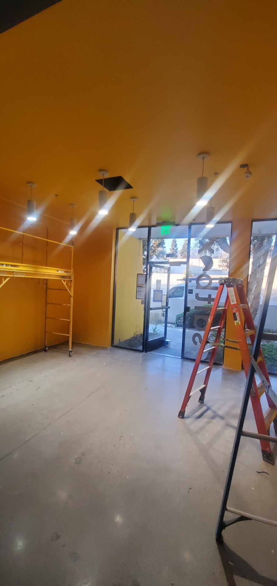 Retail Pendant Lighting — Storefront